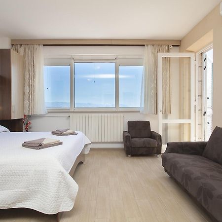 Guest House Lovric Lumbarda Quarto foto