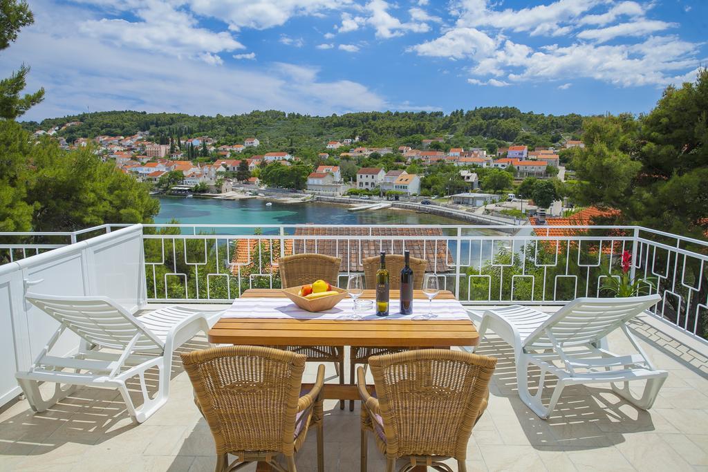 Guest House Lovric Lumbarda Quarto foto